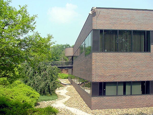 More Photos Of 250 Park West Dr, Pittsburgh Office For Sale