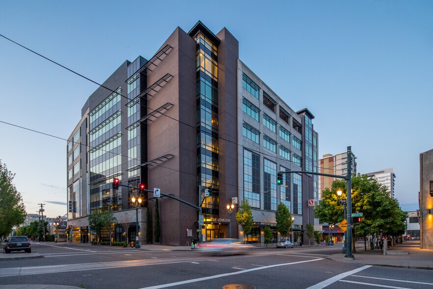 More Photos Of 1331 NW Lovejoy St, Portland Office For Sale