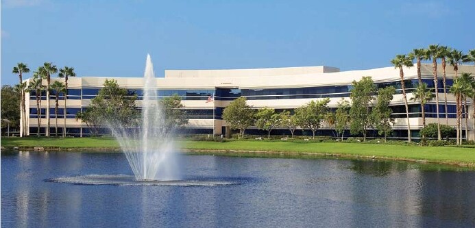 More Photos Of 100 Paramount Dr, Sarasota Office For Sale