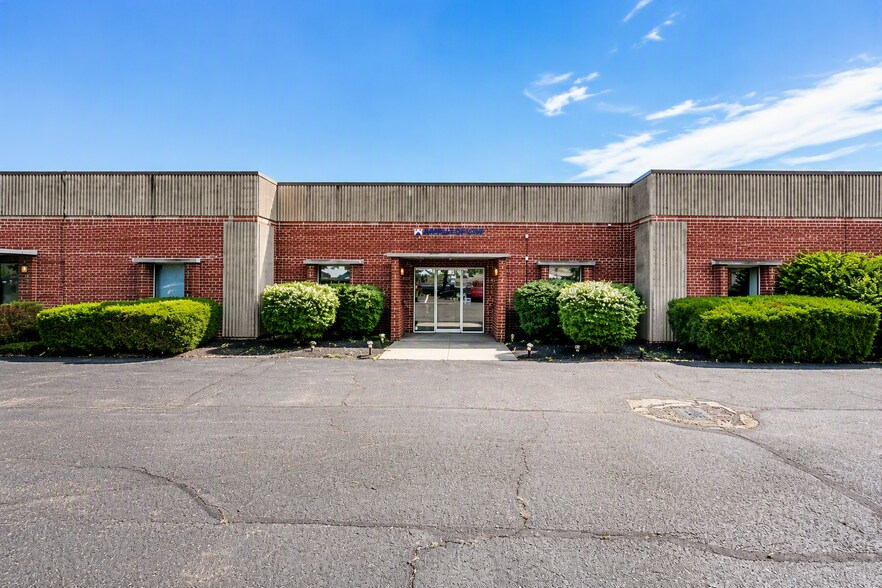 More Photos Of 70-78 Westpark Rd, Dayton Flex For Lease