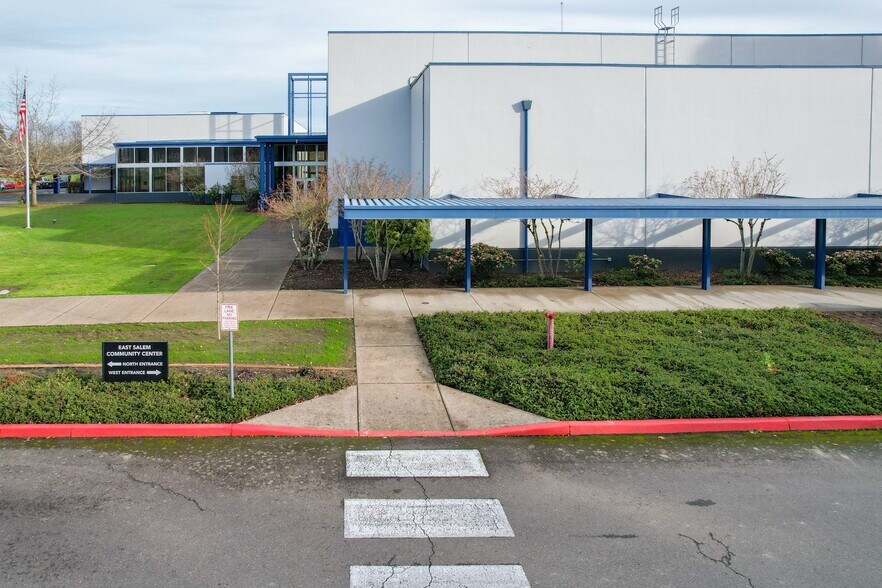 More Photos Of 1850 45th Ave NE, Salem Religious Facility For Lease