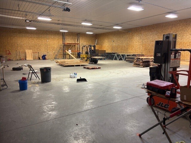 More Photos Of 1190 S 29th St W, Billings Industrial For Lease