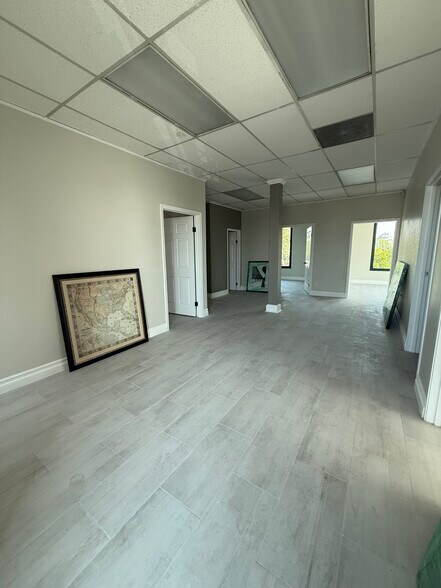 More Photos Of 116 N Vineyard Ave, Ontario Office For Lease