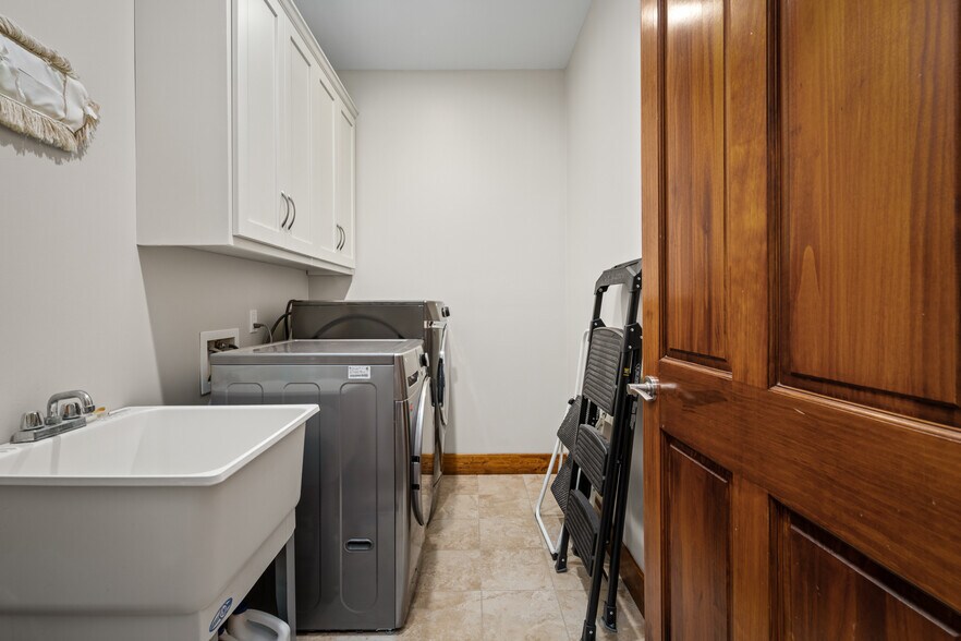 More Photos Of 145 State Loop 92, La Grange Specialty For Sale