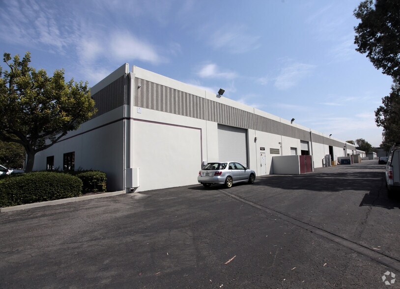 More Photos Of 1050 W Central Ave, Brea Manufacturing For Lease