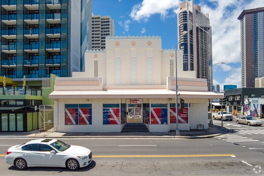 More Photos Of 711 Queen St, Honolulu Freestanding For Lease