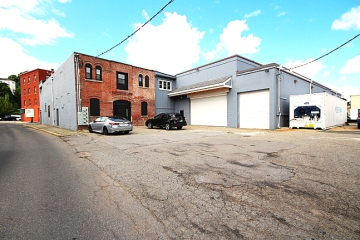 More Photos Of 7 Henry St, Worcester Light Manufacturing For Lease