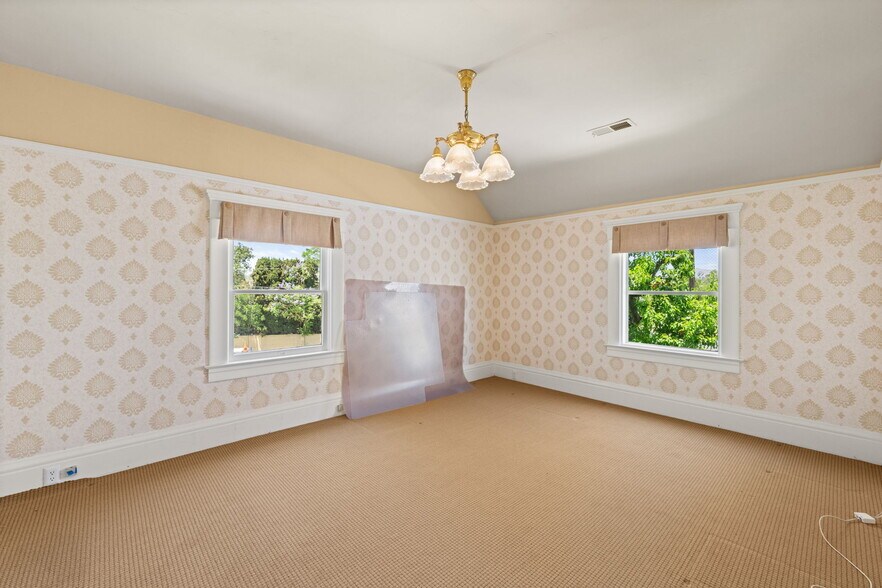 More Photos Of 503 W Palm Dr, Placentia Office Residential For Lease