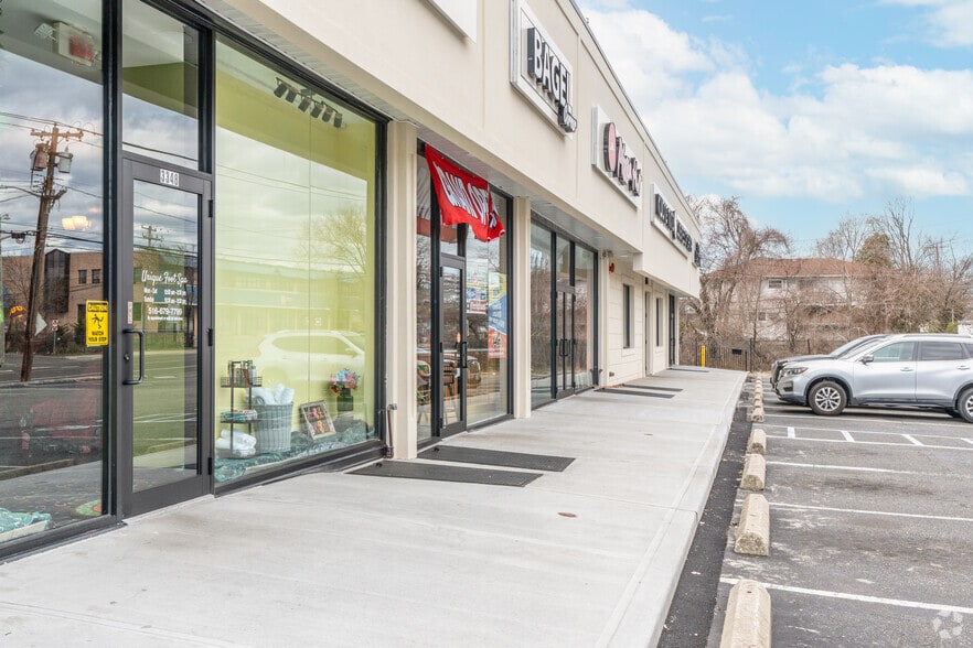 More Photos Of 3300-3348 Jerusalem Ave, Wantagh Storefront For Lease