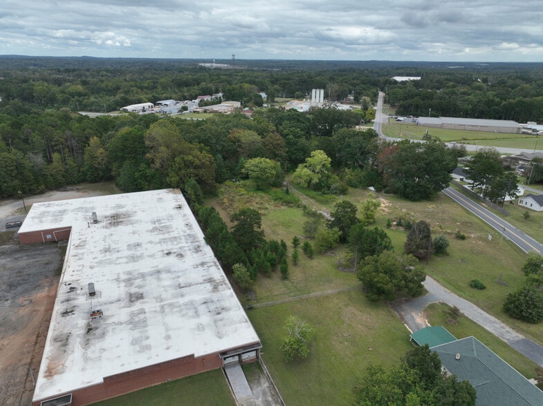 More Photos Of 110 N Upright St, Landis Industrial For Lease