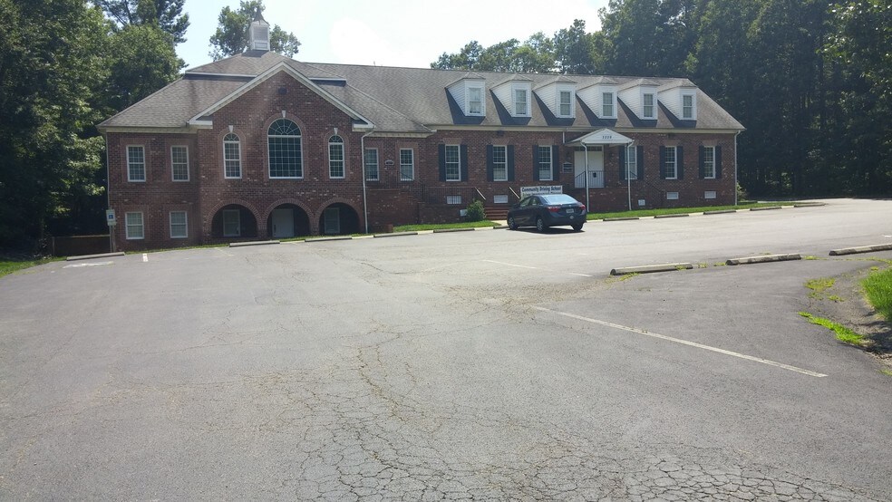 More Photos Of 3229 Anderson Hwy, Powhatan Office For Lease