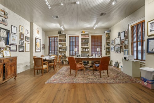 More Photos Of 528 Gravier St, New Orleans Office For Lease