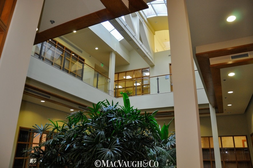 More Photos Of 766 E Colorado Blvd, Pasadena Loft Creative Space For Lease