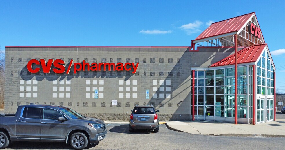 More Photos Of 1001 E Main St, Dayton Drugstore For Sale