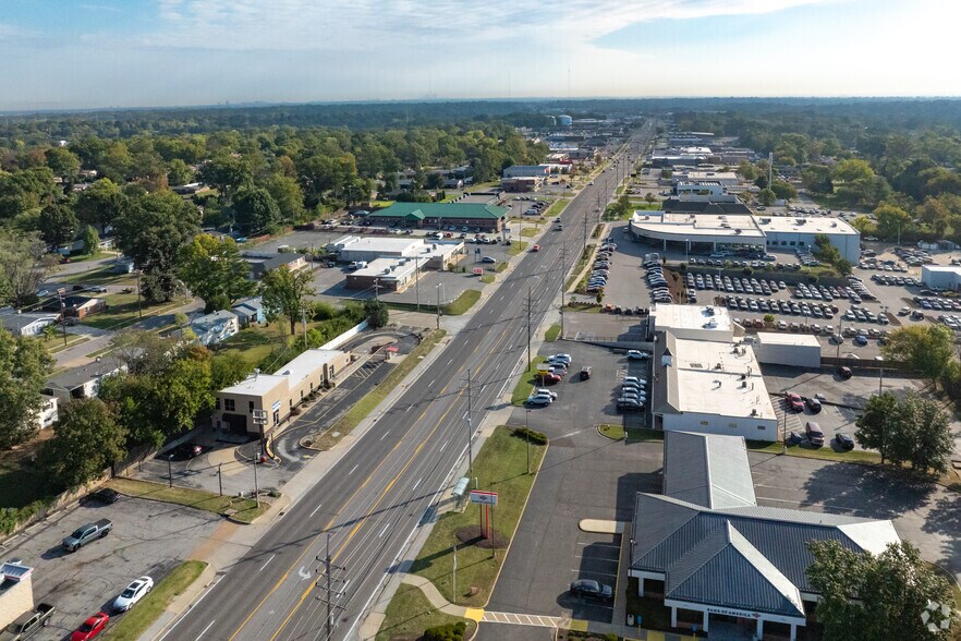 More Photos Of 10215 Watson Rd, Saint Louis Carwash For Lease
