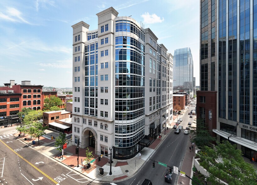 More Photos Of 211 Commerce St, Nashville Office For Lease
