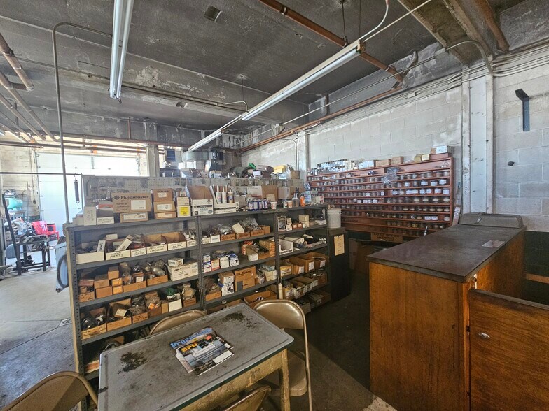 More Photos Of 173 Water St, Bridgeton Warehouse For Sale