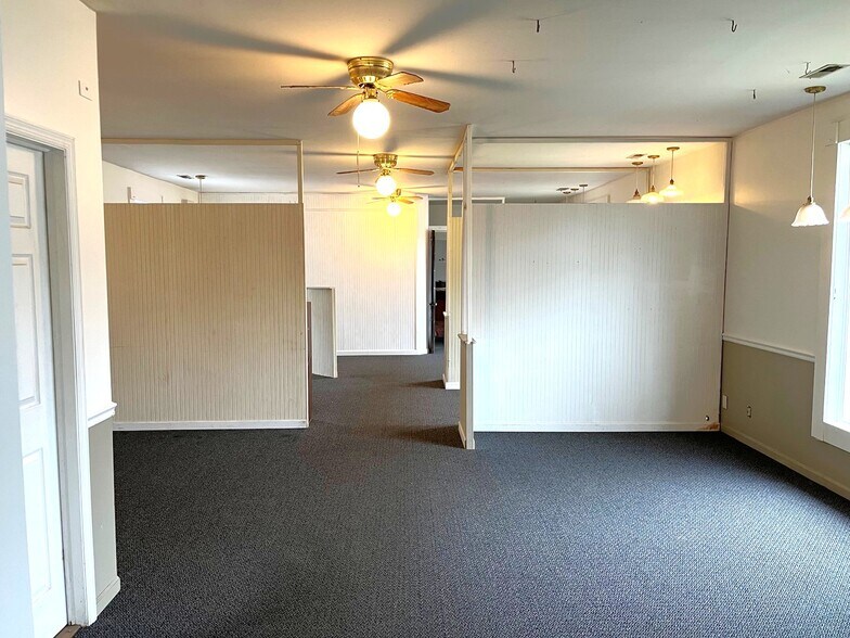 More Photos Of 9430 Main Ave, Cincinnati General Retail For Sale