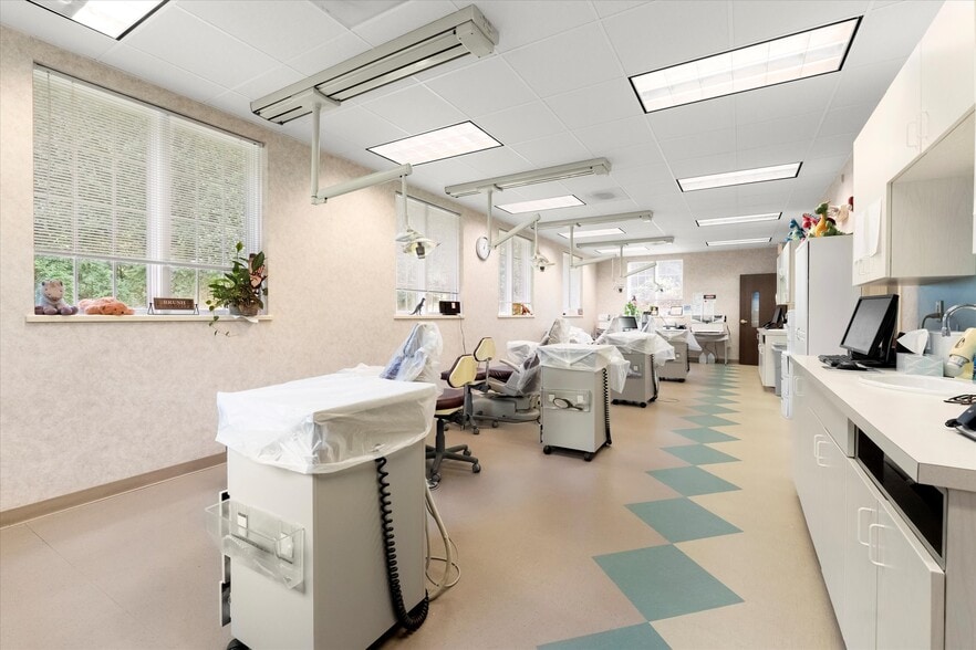 More Photos Of 1146 N New Hope Rd, Gastonia Medical For Lease