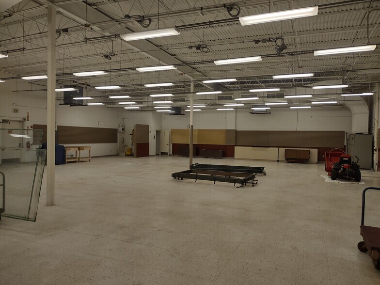 More Photos Of 161 Tarbell St, Akron Telecom Hotel Data Hosting For Sale