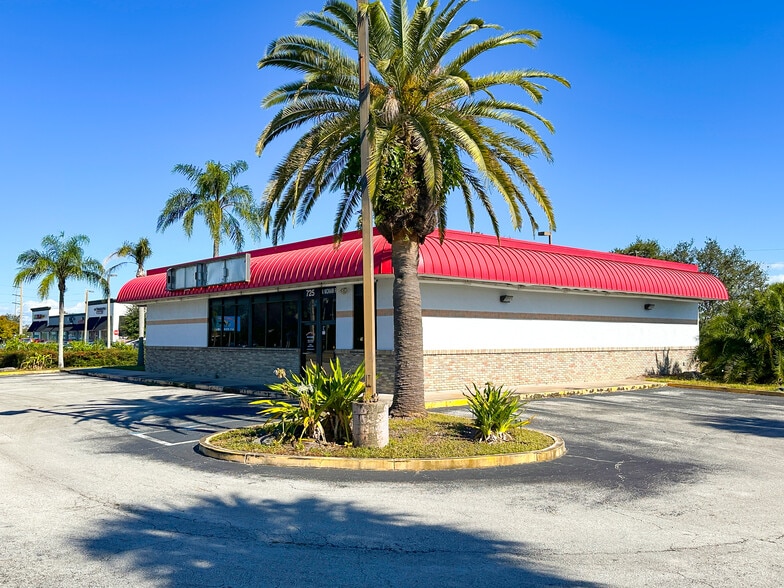 More Photos Of 725 N Wickham Rd, Melbourne Freestanding For Sale