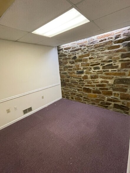 More Photos Of 2933 W Germantown Pike, Eagleville Loft Creative Space For Lease