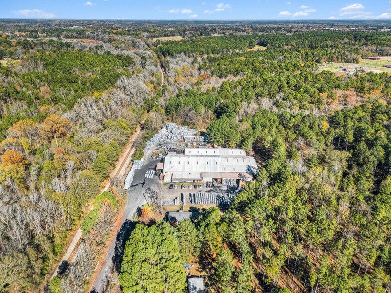 More Photos Of 508 Industrial Blvd, Atlanta Industrial For Sale