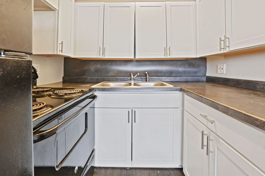 More Photos Of 2749 Queen City Ave, Cincinnati Apartments For Sale