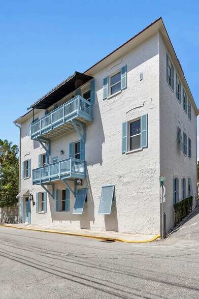 More Photos Of 92 Washington St, Saint Augustine Specialty For Sale