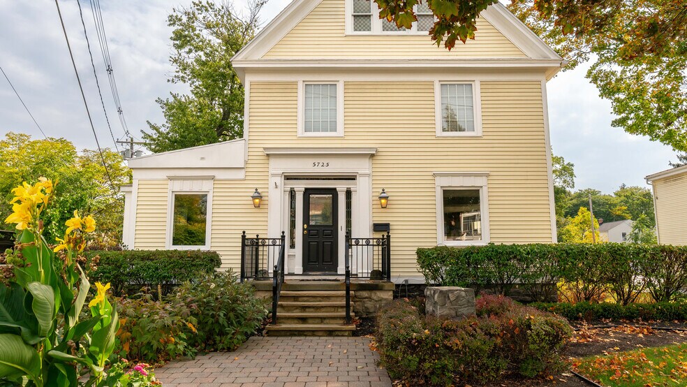 More Photos Of 5725 Main St, Buffalo Freestanding For Lease