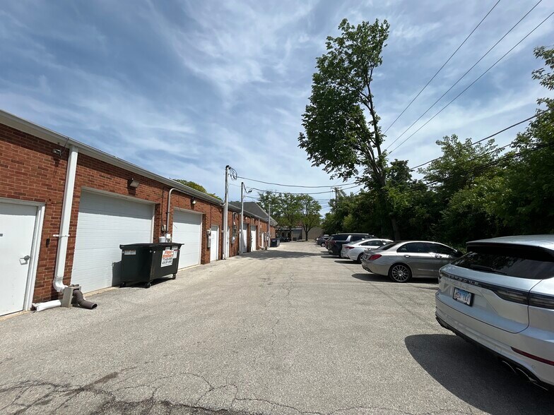 More Photos Of 776-784 Busse Hwy, Park Ridge Office Residential For Sale