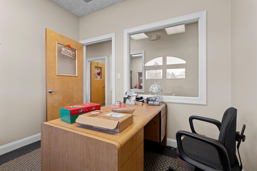 More Photos Of 6540 Brevard Rd, Etowah Office For Sale