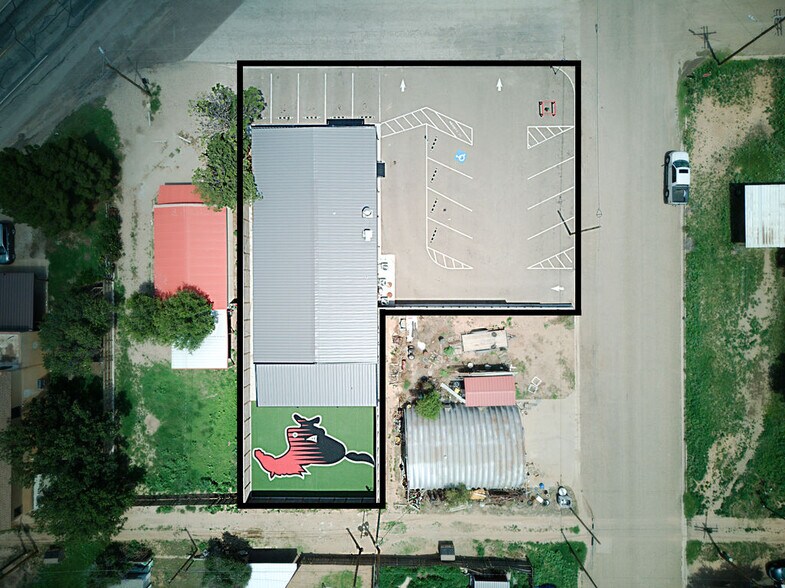 More Photos Of 609 Avenue H, Shallowater Auto Repair For Lease