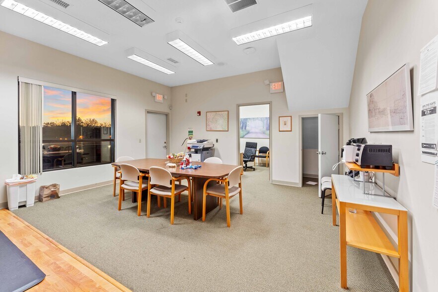 More Photos Of 2199 Cheat Rd, Morgantown Medical For Sale