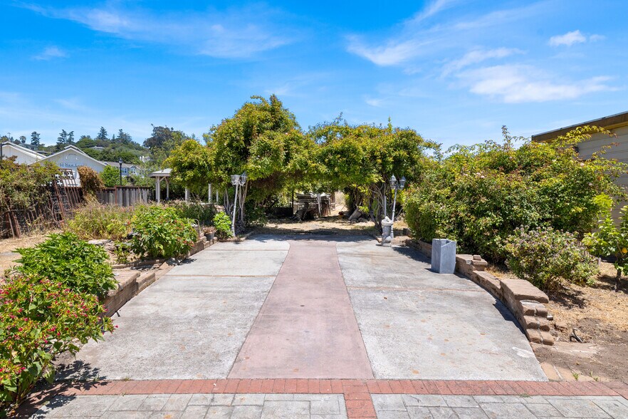 More Photos Of 8041 Soquel Dr, Aptos Hospitality For Sale