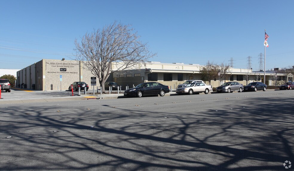 More Photos Of 1800 Rollins Rd, Burlingame Warehouse For Lease