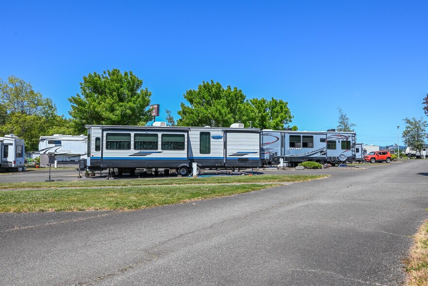 More Photos Of 1120 John Long Rd, Oakland Manufactured Housing Mobile Home Park For Sale