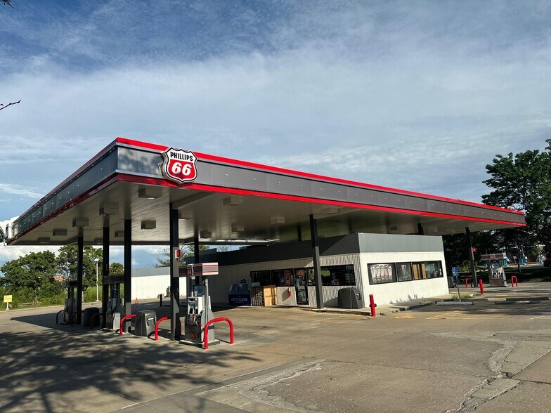 More Photos Of ,  General Retail For Sale