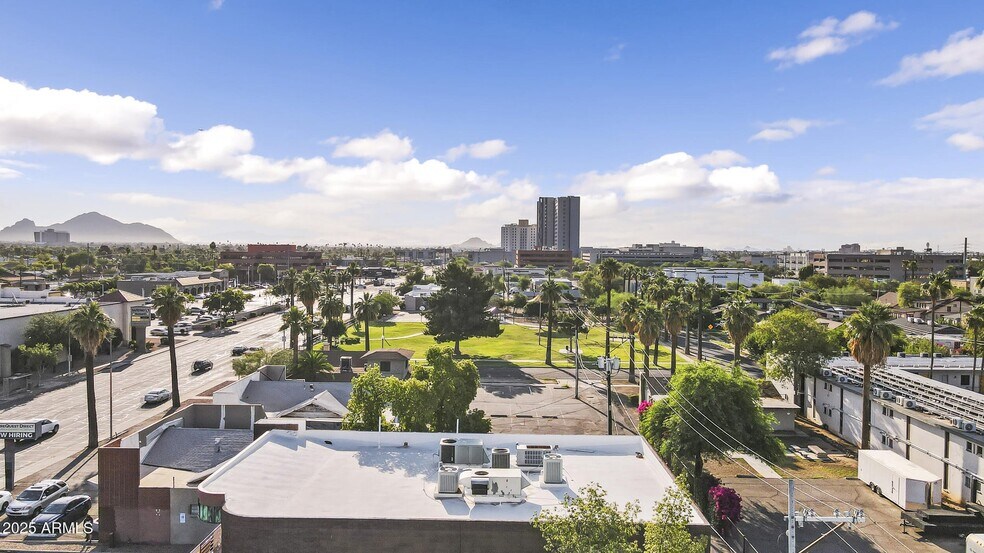 More Photos Of 319 E McDowell Rd, Phoenix Office For Sale