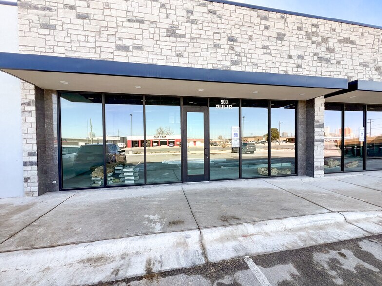 More Photos Of 900 E Florida Ave, Midland Storefront For Lease