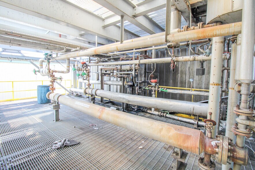 More Photos Of 5640 44th Ave S, Clinton Industrial For Sale