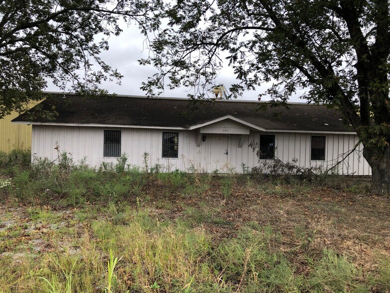 More Photos Of 201 N First, West Helena Manufacturing For Sale