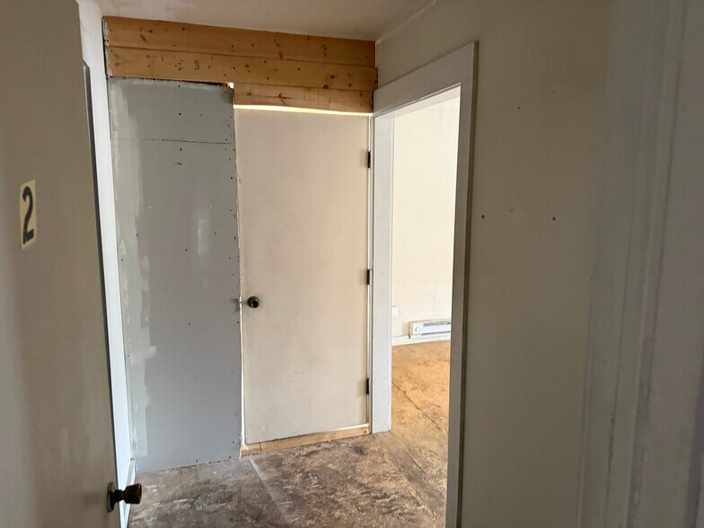 More Photos Of 107 W Main St, Coffeen Storefront Retail Residential For Sale