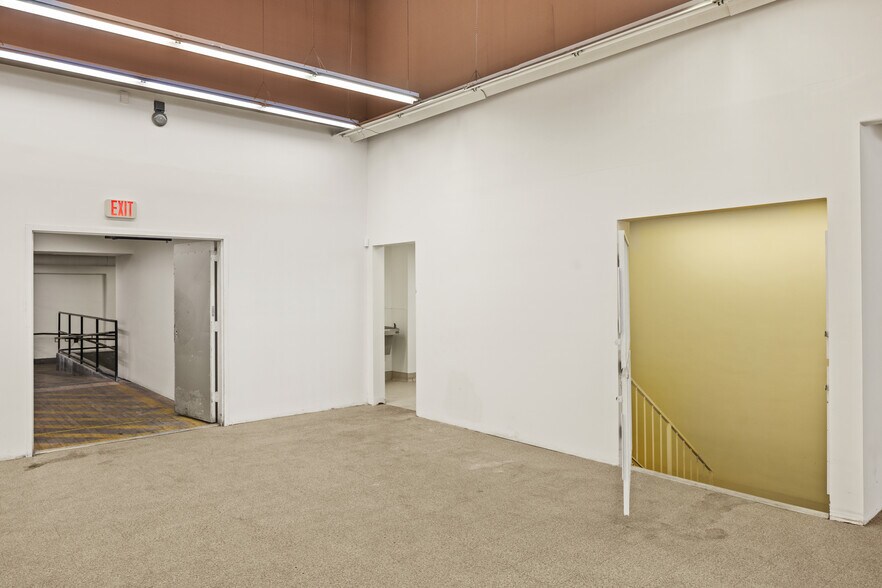 More Photos Of 2700 N Broadway, Los Angeles Freestanding For Sale