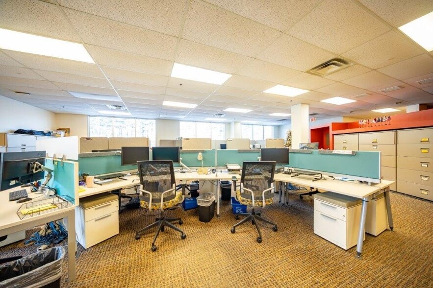 More Photos Of 2221 Schrock Rd, Columbus Office For Sale