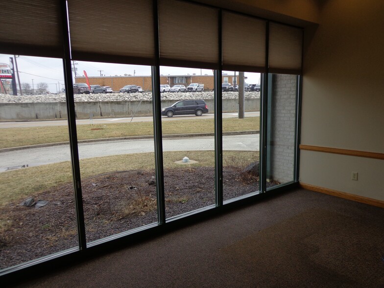 More Photos Of 101 N 36th St, Quincy General Retail For Lease