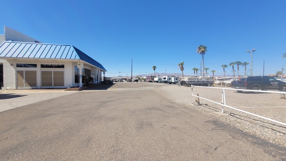 More Photos Of 951 Lake Havasu Ave N, Lake Havasu City Showroom For Lease