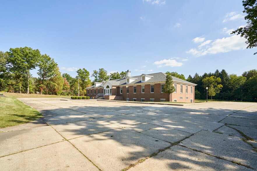 More Photos Of 1920 Georgetown Rd, Hudson Medical For Sale