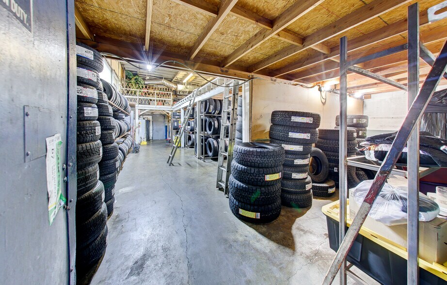 More Photos Of 1860 N Hacienda Blvd, La Puente Auto Repair For Sale