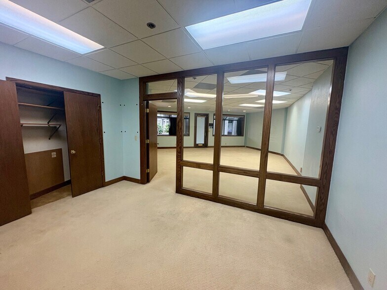 More Photos Of 100 W El Camino Real, Mountain View Office For Lease